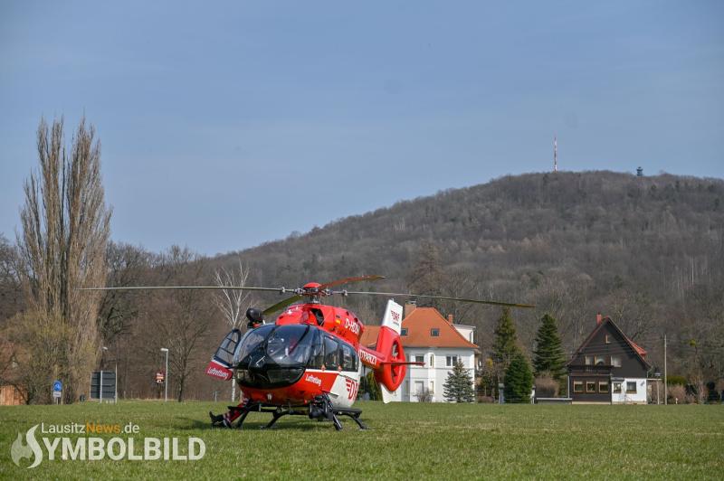 Mit dem Moped gestürzt und schwer verletzt