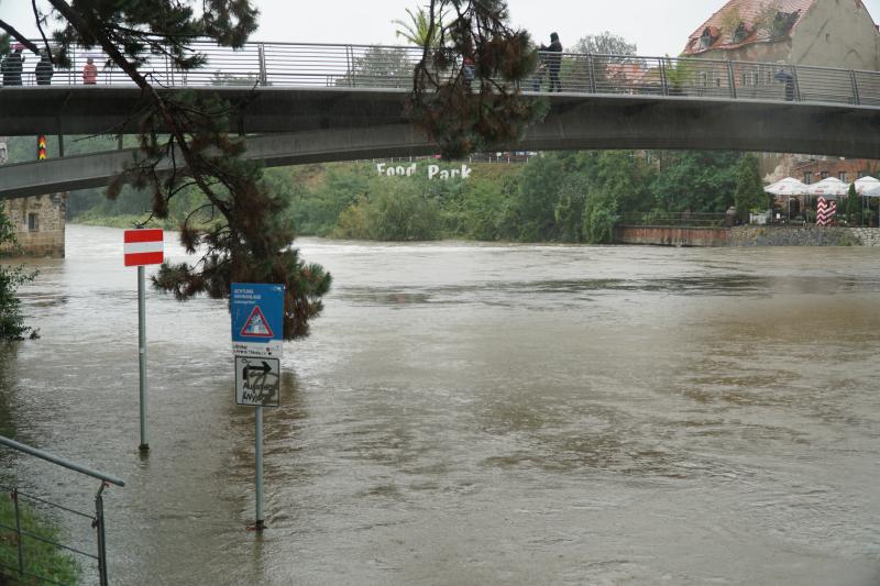 Alarmstufe 3 für Lausitzer Neiße