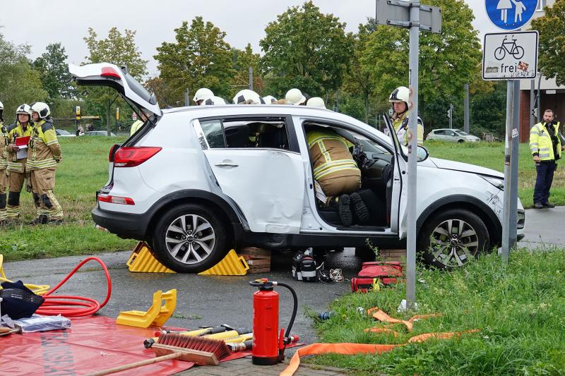 PKW kollidierte mit Straßenbahn